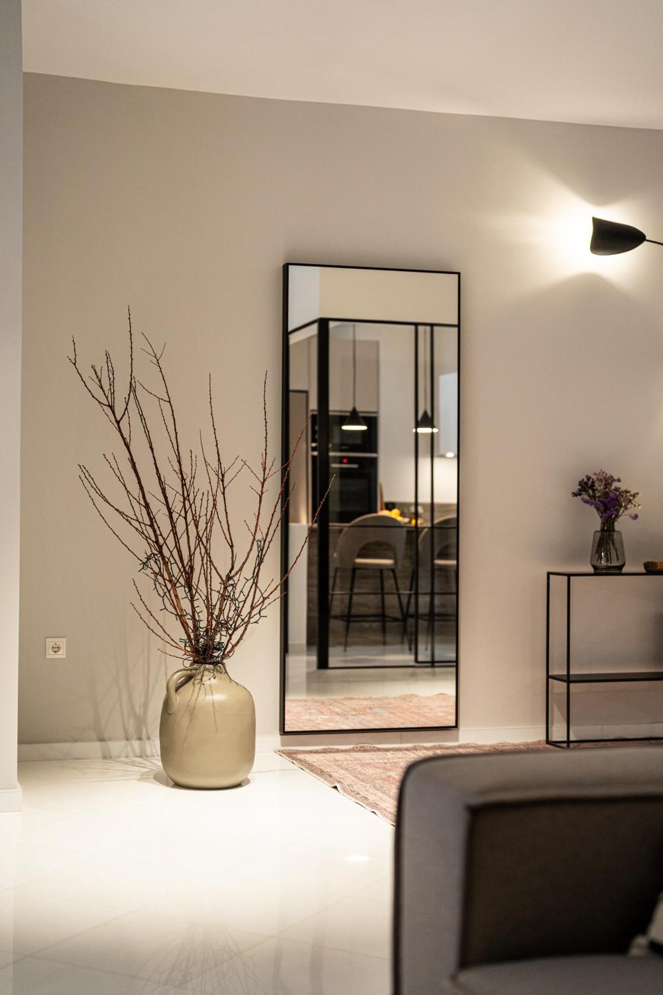 Living In Avantgarde Apartment