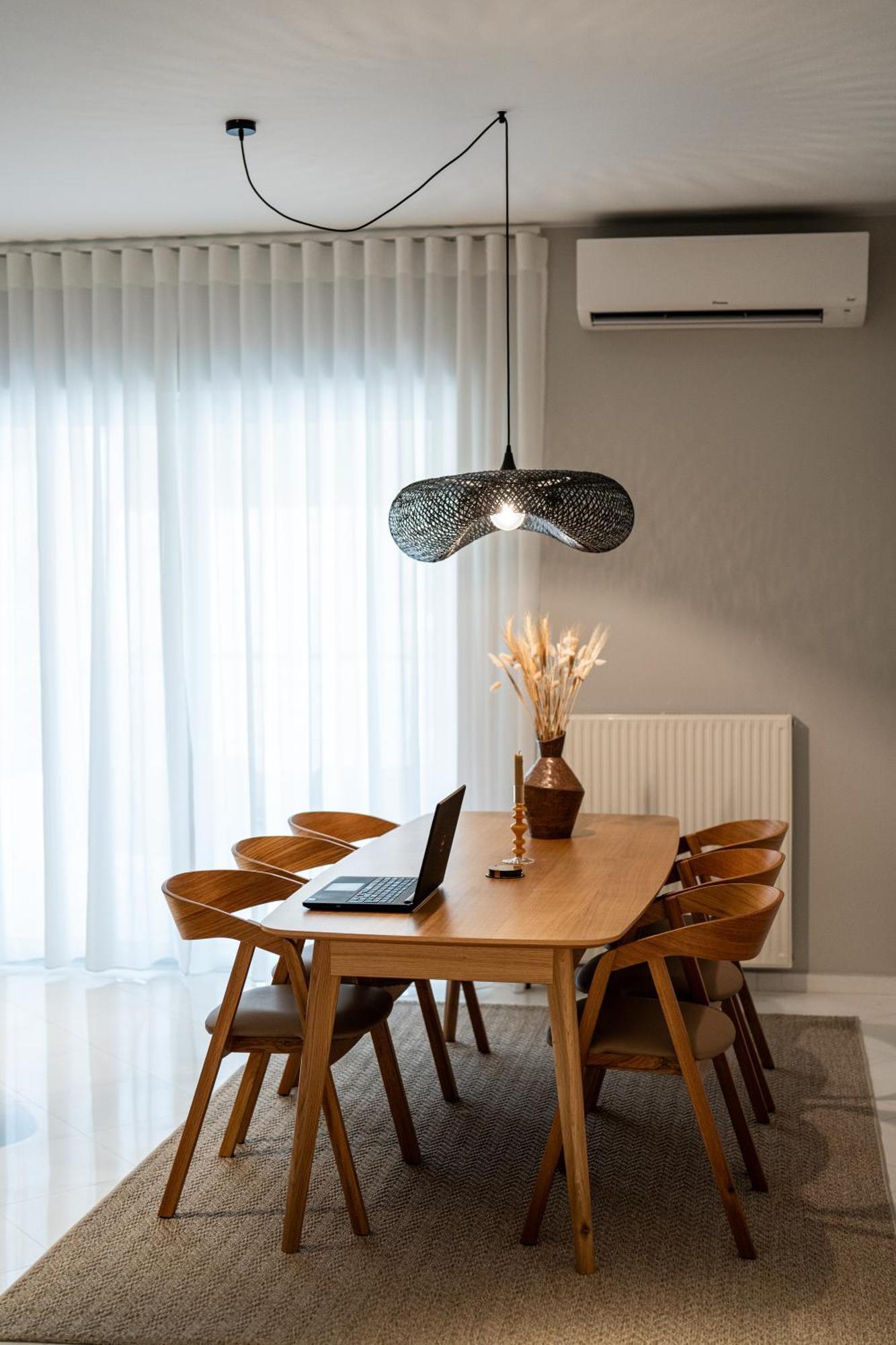 Living In Avantgarde Apartment *