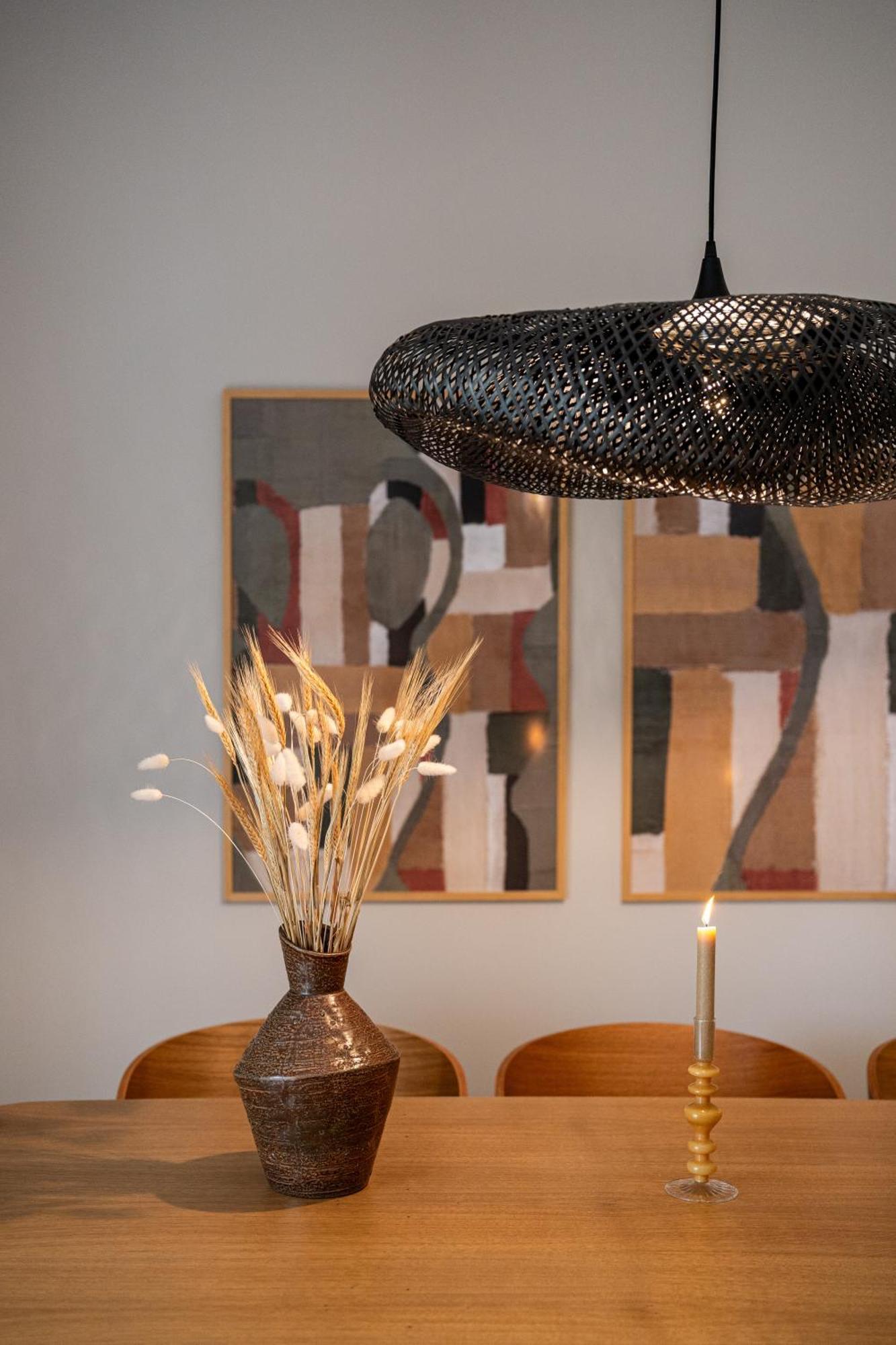 Living In Avantgarde Apartment